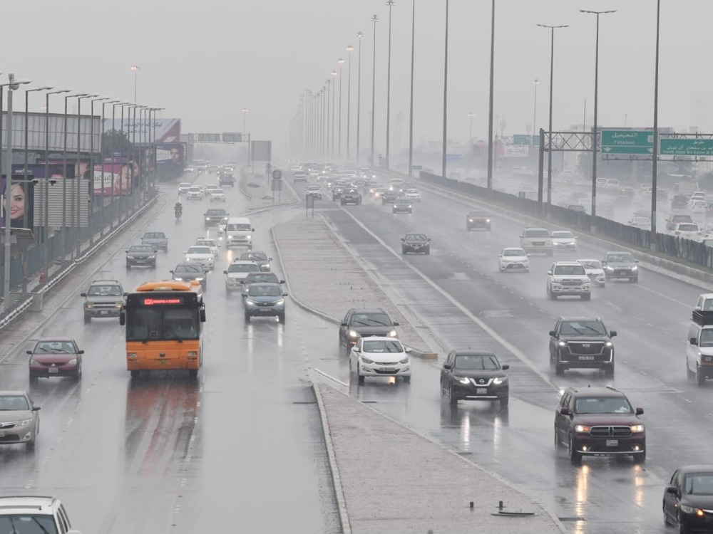 الأرصاد: طقس مائل للبرودة وغائم مع فرصة لأمطار رعدية.. والعظمى 23